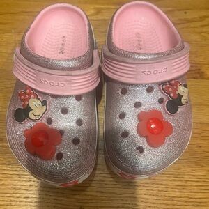 CROCS Kids' Glittery Pink and Red Minnie Mouse Slippers